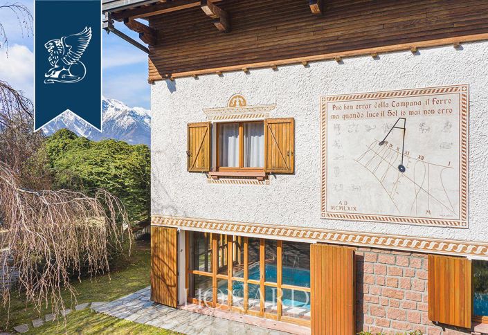 Image No.14-8 Bed Villa for sale