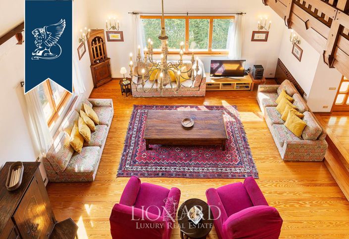 Image No.51-8 Bed Villa for sale