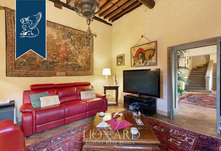 Image No.12-8 Bed Villa for sale