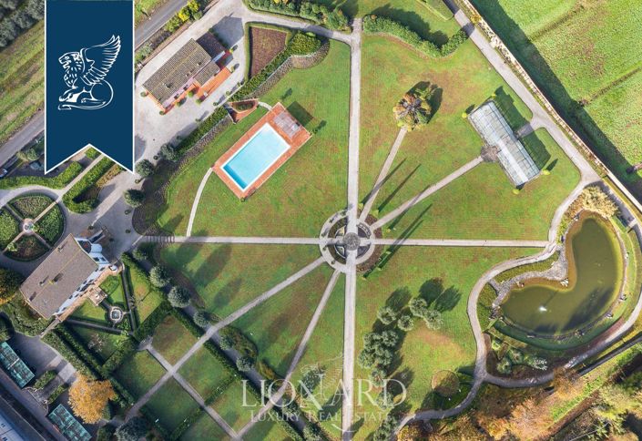 Image No.14-8 Bed Villa for sale