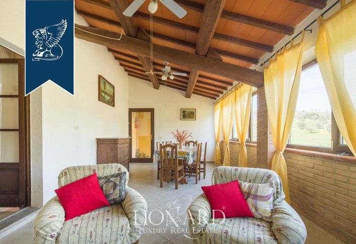 Image No.22-Ferme de 6 chambres à vendre à Cinigiano