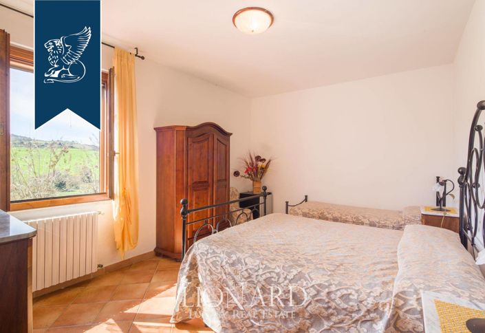 Image No.27-Ferme de 6 chambres à vendre à Cinigiano