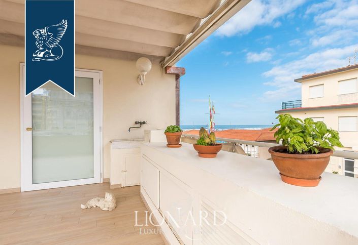 Image No.15-3 Bed Apartment for sale