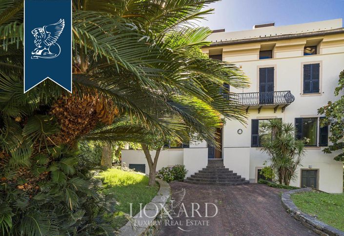 Image No.11-8 Bed Villa for sale