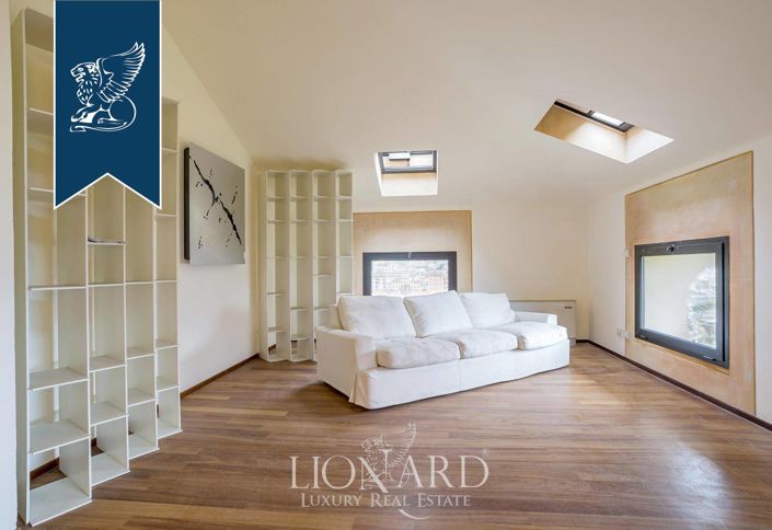 Image No.26-8 Bed Villa for sale