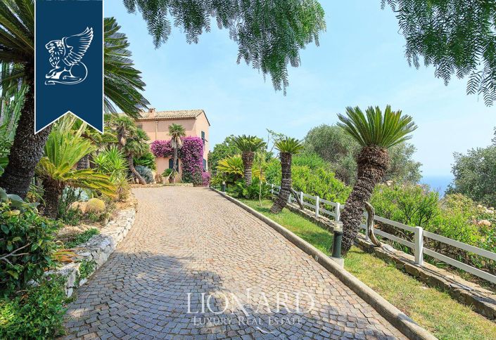 Image No.13-6 Bed Villa for sale