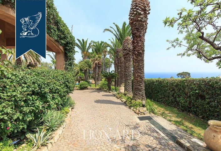 Image No.9-6 Bed Villa for sale