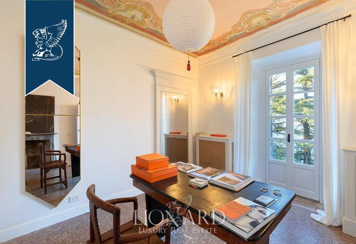 Image No.40-5 Bed Villa for sale