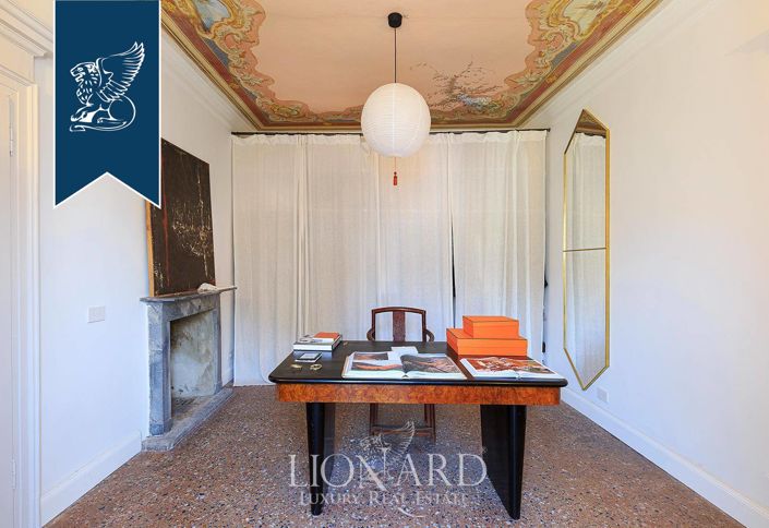 Image No.41-5 Bed Villa for sale