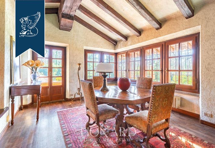 Image No.26-Villa de 4 chambres à vendre à Novara