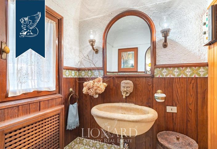 Image No.45-Villa de 4 chambres à vendre à Novara