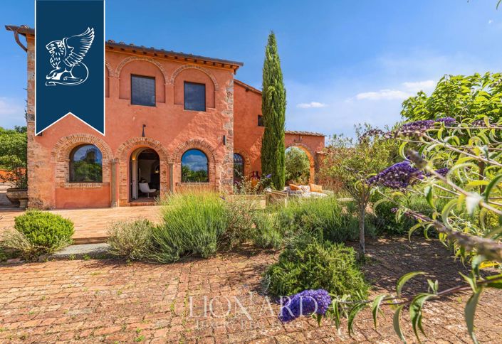 Image No.12-6 Bed Country House for sale