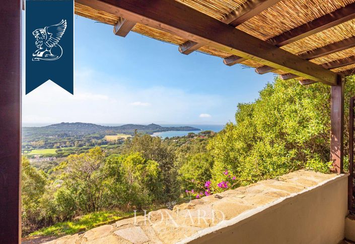 Image No.16-14 Bed Villa for sale