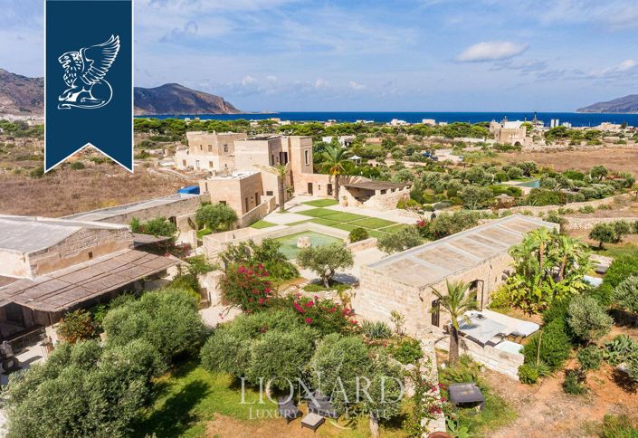 Image No.7-10 Bed Hotel for sale