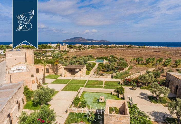 Image No.8-10 Bed Hotel for sale