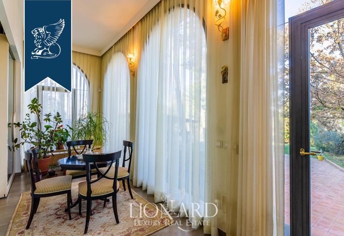 Image No.22-6 Bed Villa for sale