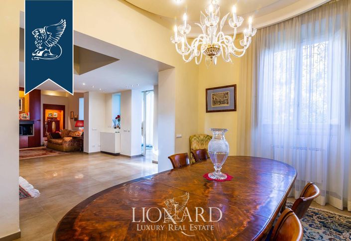 Image No.27-6 Bed Villa for sale