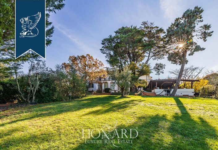 Image No.8-6 Bed Villa for sale