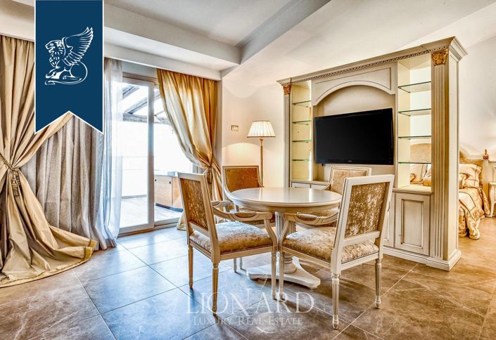 Image No.21-92 Bed Hotel for sale