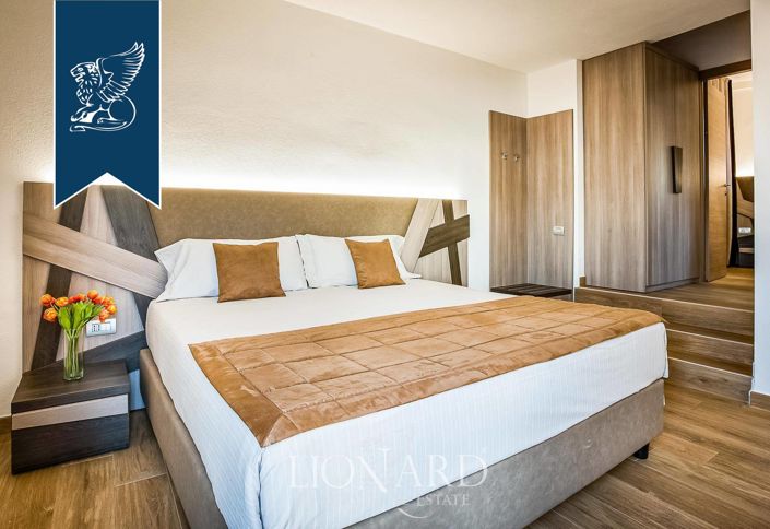 Image No.24-92 Bed Hotel for sale