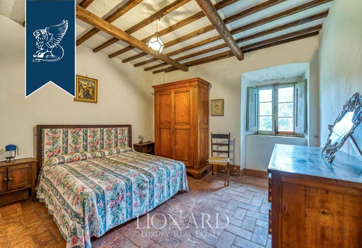 Image No.37-10 Bed Villa for sale