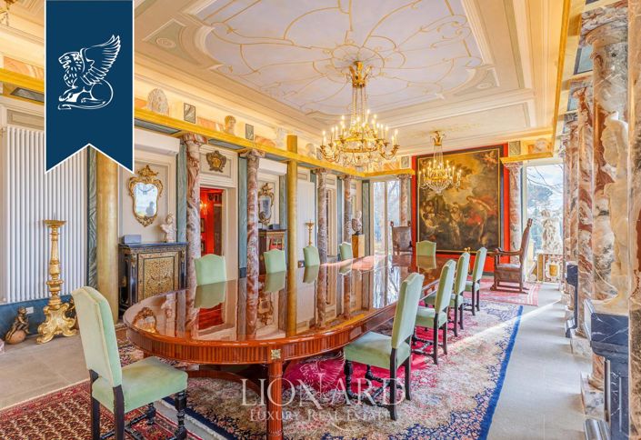 Image No.10-8 Bed Villa for sale