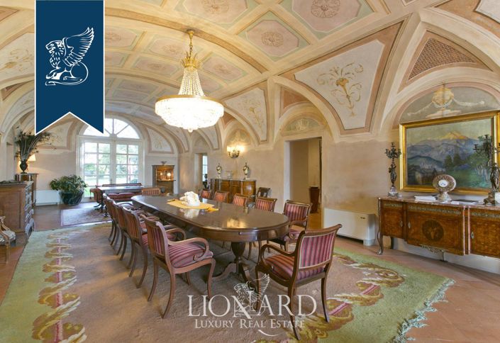 Image No.15-30 Bed Villa for sale