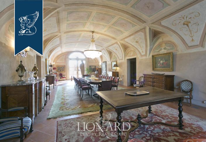 Image No.17-30 Bed Villa for sale