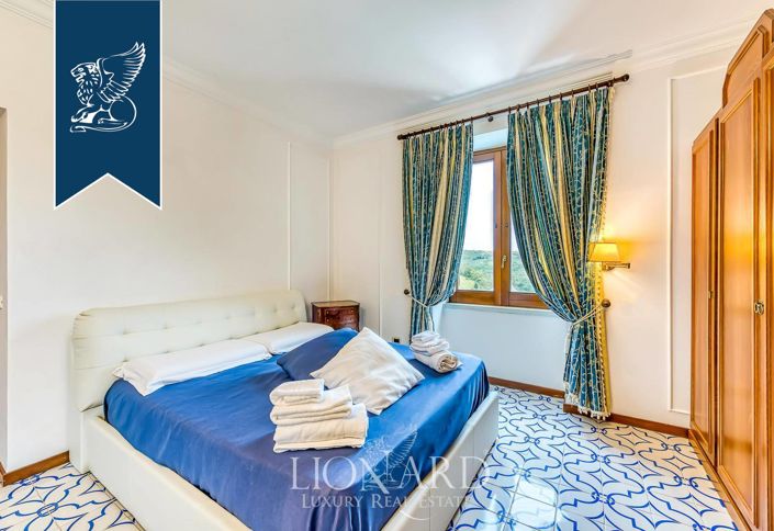 Image No.29-28 Bed Villa for sale