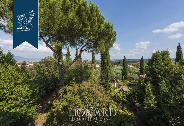 Image No.11-9 Bed Villa for sale