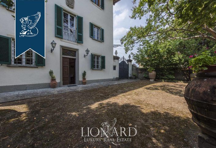 Image No.2-9 Bed Villa for sale