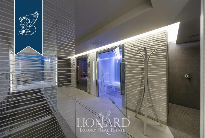 Image No.15-11 Bed Villa for sale