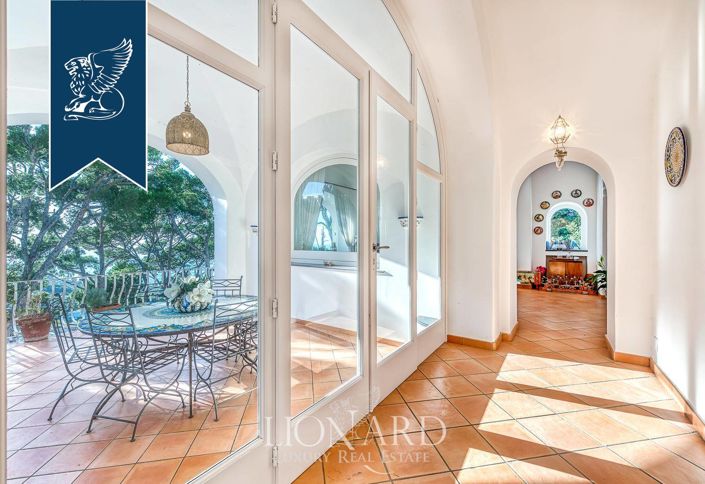 Image No.12-4 Bed Villa for sale