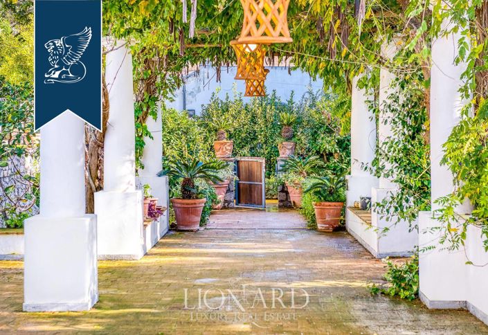 Image No.3-4 Bed Villa for sale