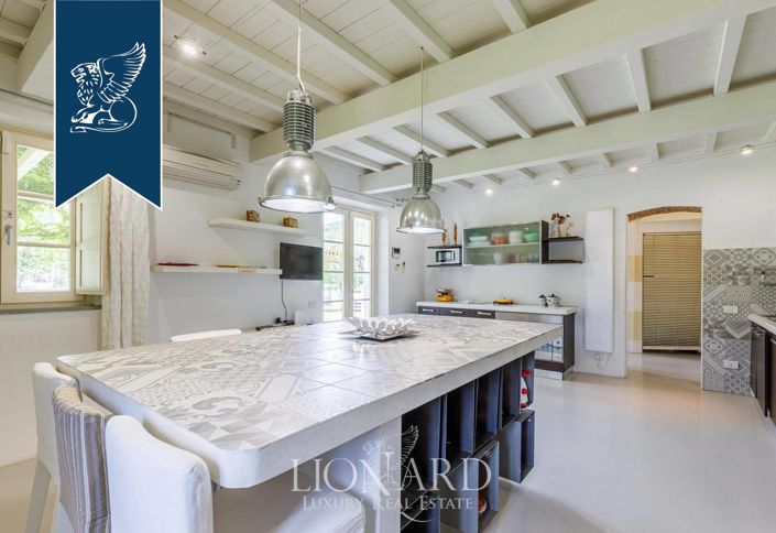 Image No.43-5 Bed Country House for sale