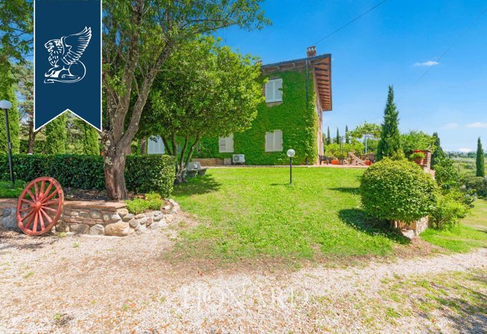 Image No.17-8 Bed Villa for sale