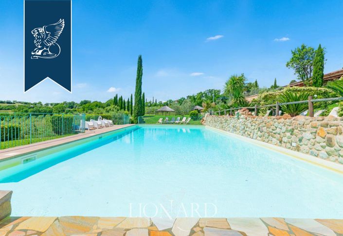 Image No.8-8 Bed Villa for sale