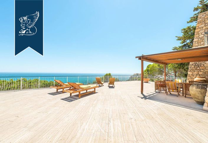 Image No.28-7 Bed Villa for sale