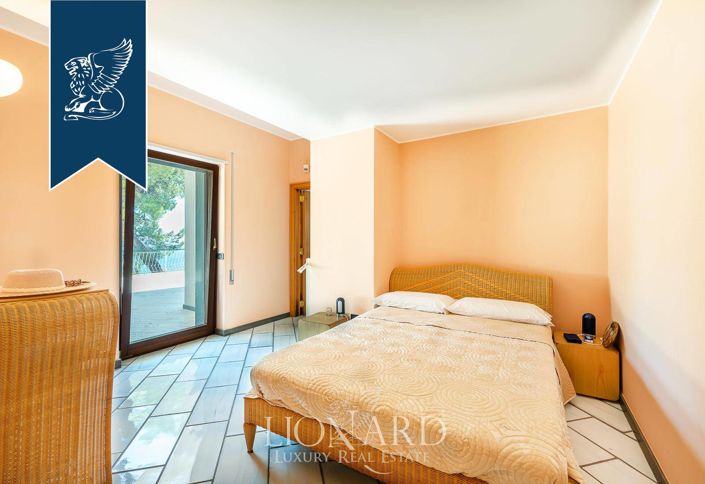 Image No.50-7 Bed Villa for sale