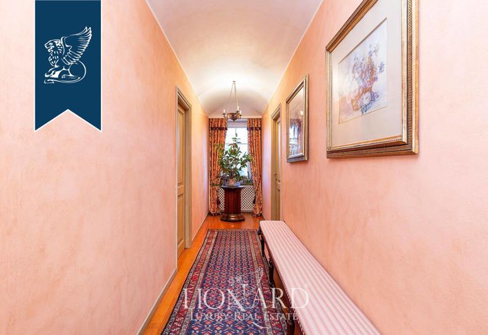 Image No.22-8 Bed Villa for sale