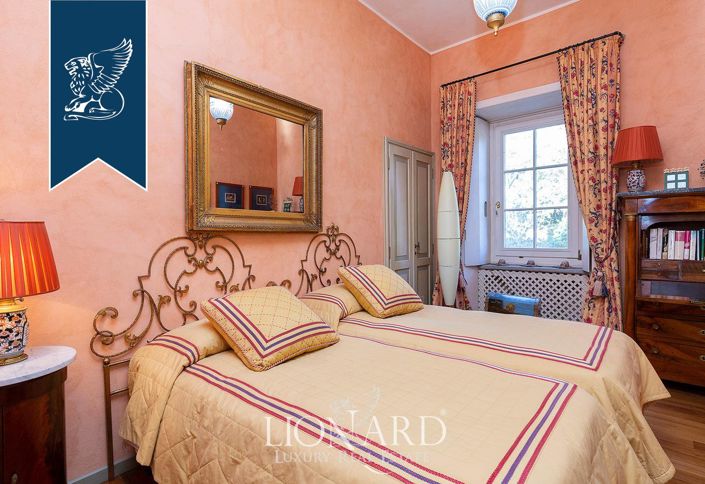 Image No.25-8 Bed Villa for sale