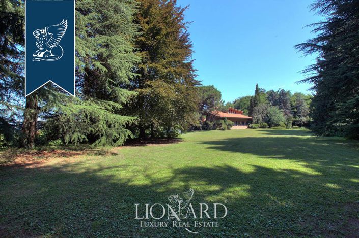 Image No.8-5 Bed Villa for sale