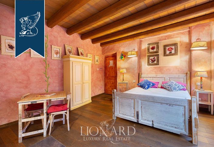 Image No.33-10 Bed Hotel for sale