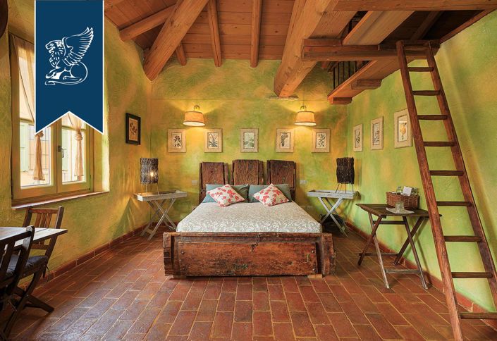 Image No.48-10 Bed Hotel for sale