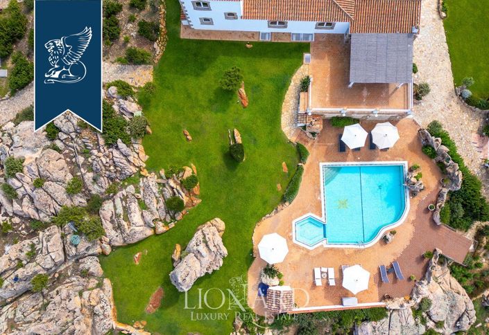 Image No.6-8 Bed Villa for sale