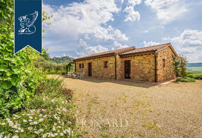 Image No.19-8 Bed Hotel for sale