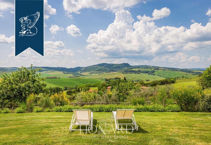 Image No.4-8 Bed Hotel for sale