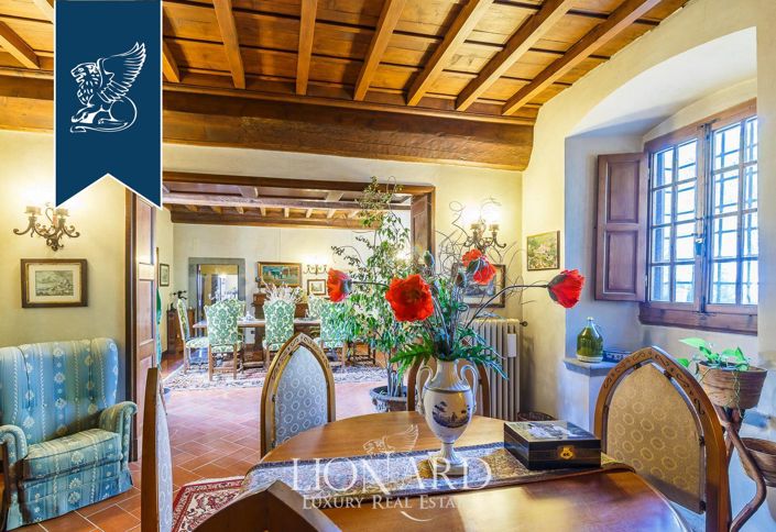 Image No.17-10 Bed Villa for sale