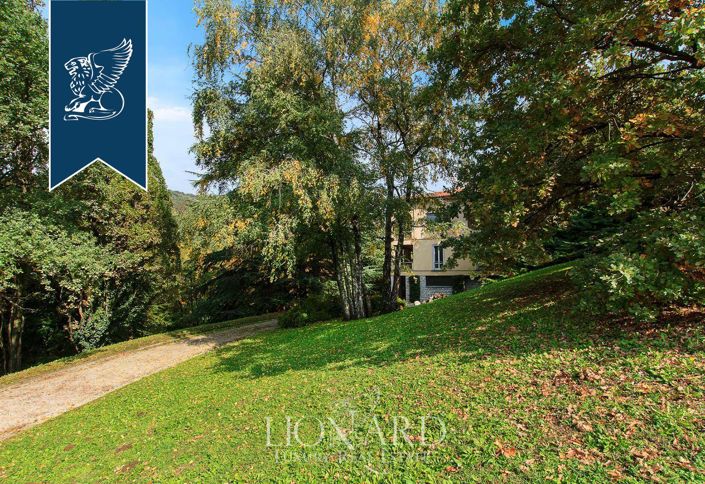 Image No.11-13 Bed Villa for sale