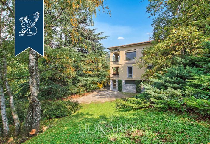 Image No.16-13 Bed Villa for sale